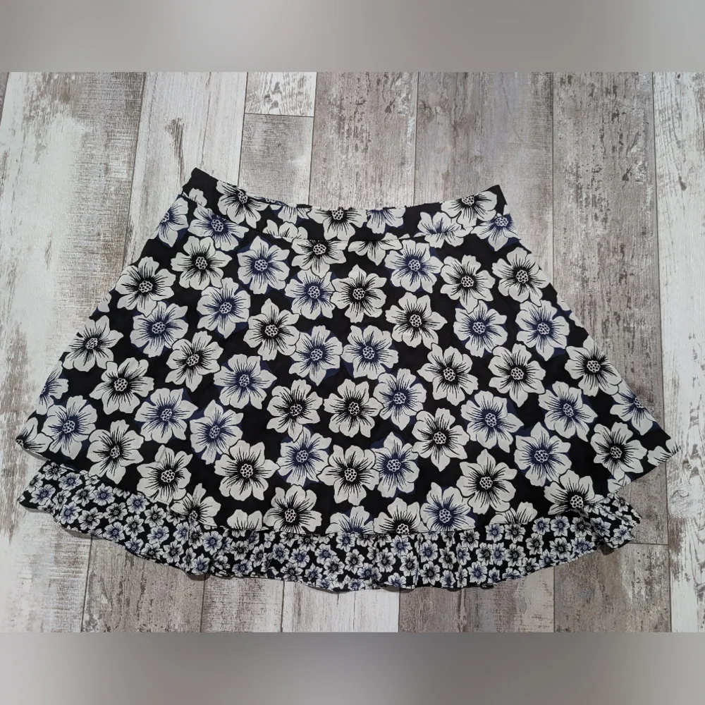 Kate Spade Black and White Floral‎ Skater Skirt
